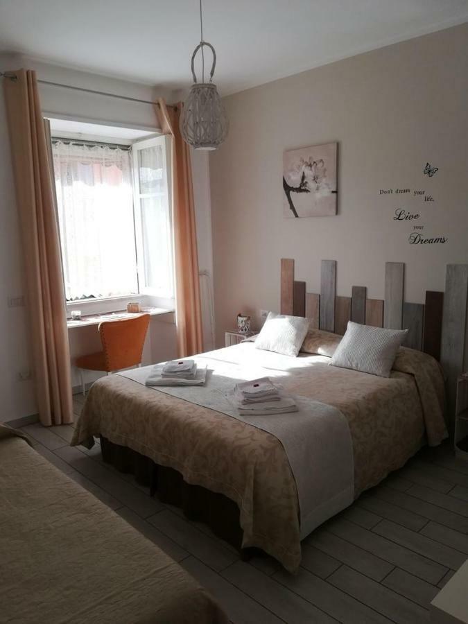 Il Frangipane Bed & Breakfast Формия Екстериор снимка